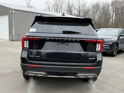 New 2026 Ford Explorer Active w/ Active Comfort Package image 7