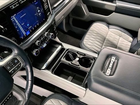 Used 2023 Ford F250 Limited AWD/4WD image 16