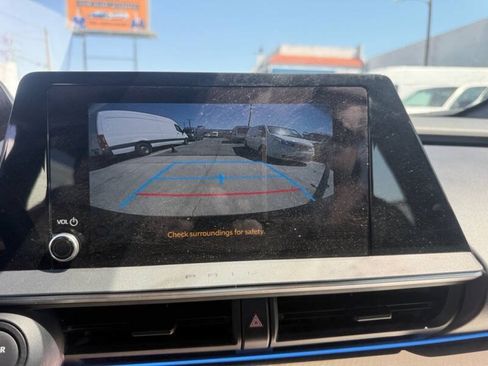 Used 2024 Toyota Prius XLE FWD image 21
