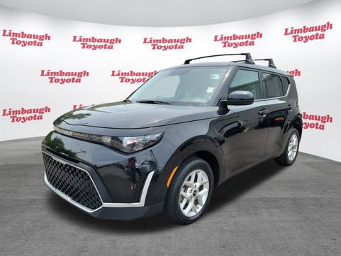 Used 2025 Kia Soul LX w/ LX Technology Package FWD image 14
