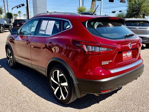 Certified 2022 Nissan Rogue Sport SL w/ Premium Package image 5