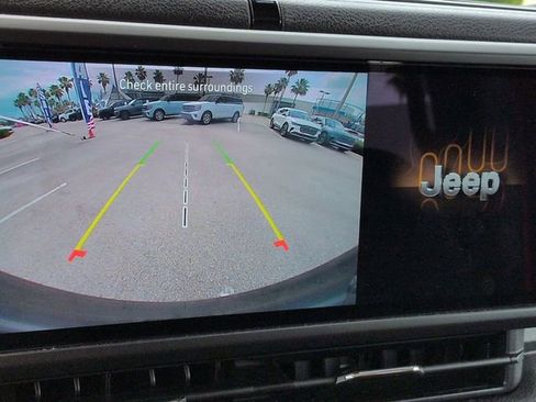 Used 2024 Jeep Wrangler Unlimited Sport AWD/4WD image 20