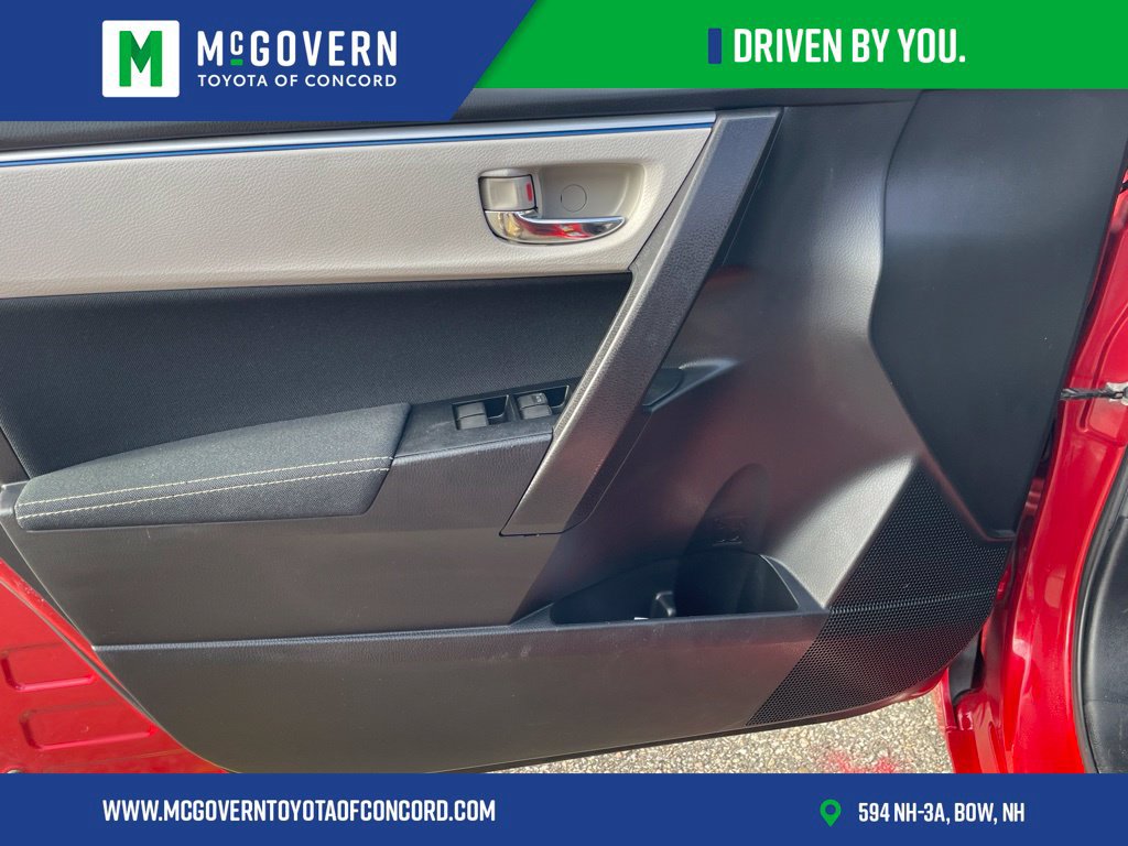 Used 2015 Toyota Corolla LE FWD image 13