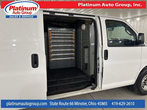 Used 2018 Chevrolet Express 3500 Work Van w/ Driver Convenience Package image 29