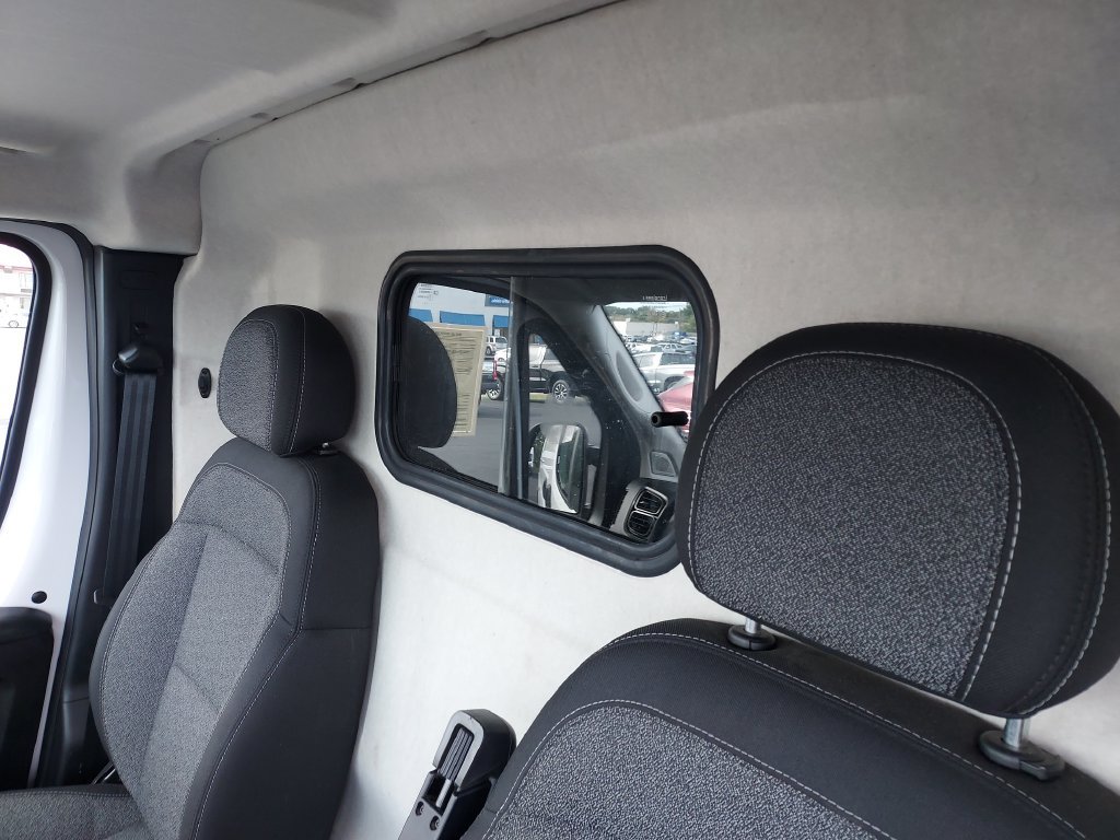 Used 2025 RAM ProMaster 2500 FWD image 14