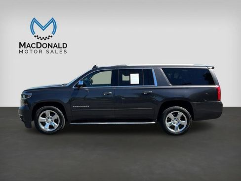 Used 2017 Chevrolet Suburban Premier AWD/4WD image 4