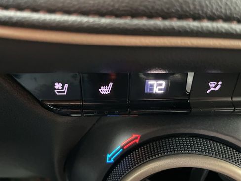 Used 2024 Chevrolet Blazer Premier w/ Driver Confidence II Package AWD/4WD image 14