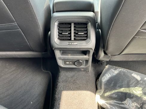 Used 2023 Volkswagen Tiguan SE FWD image 49