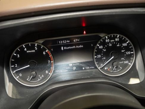 Used 2022 Nissan Rogue SV image 16