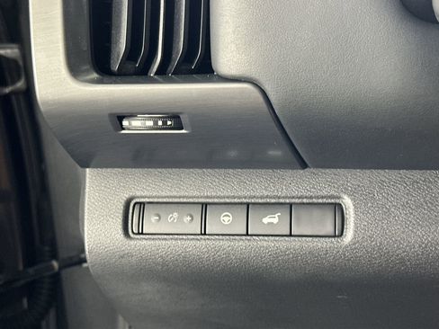 Used 2022 Nissan Pathfinder SL w/ Cargo Package image 26