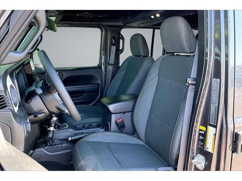 Used 2024 Jeep Wrangler Unlimited Sport AWD/4WD image 21