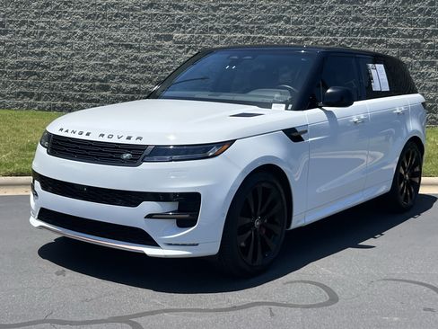 Certified 2025 Land Rover Range Rover Sport Dynamic SE AWD/4WD image 2