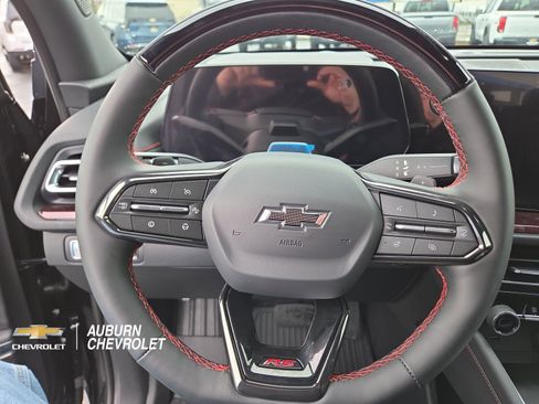 New 2026 Chevrolet Traverse RS w/ LPO, Floor Liner Package AWD/4WD image 28