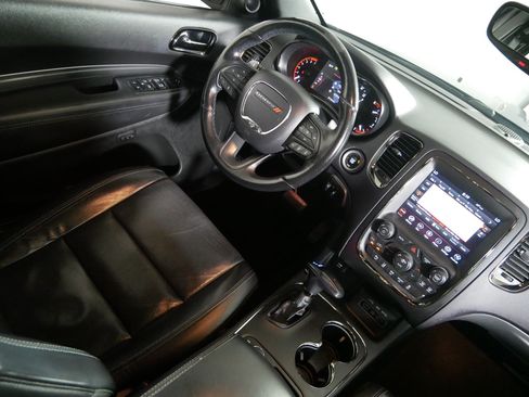 Used 2020 Dodge Durango R/T w/ Technology Group AWD/4WD image 9