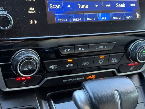 Used 2018 Honda CR-V Touring image 20