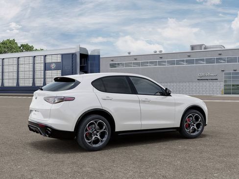 New 2026 Alfa Romeo Stelvio Sprint AWD/4WD image 4