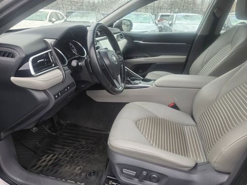 Used 2018 Toyota Camry SE w/ Protection Package (Q2) image 14