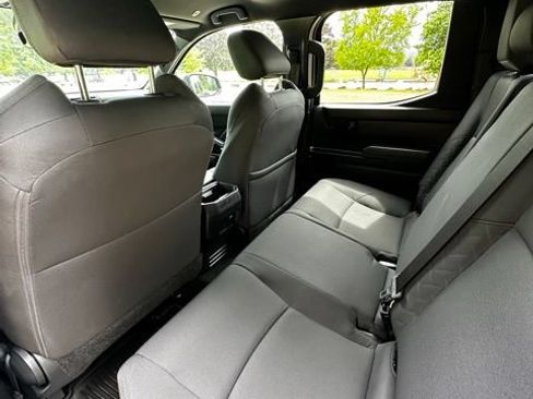 Used 2025 Toyota Tacoma SR5 AWD/4WD image 16