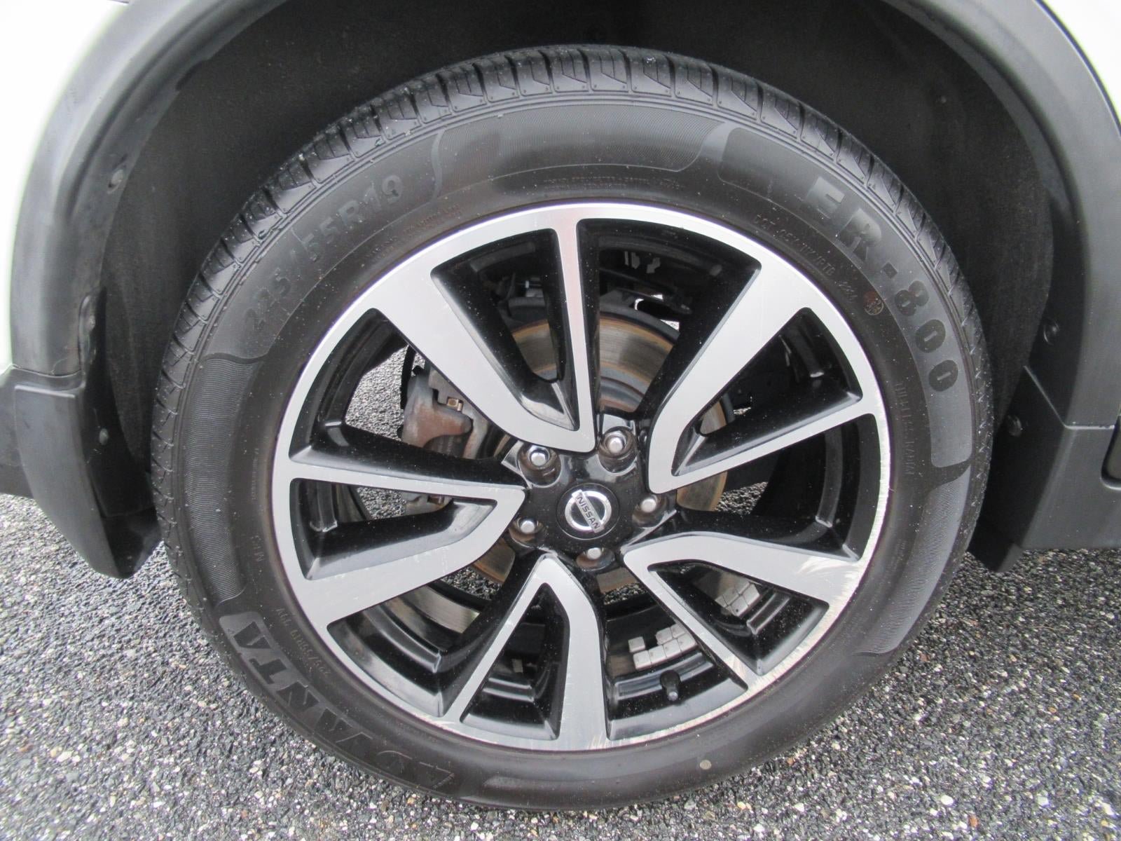 Used 2018 Nissan Rogue SL w/ Premium Package FWD image 8