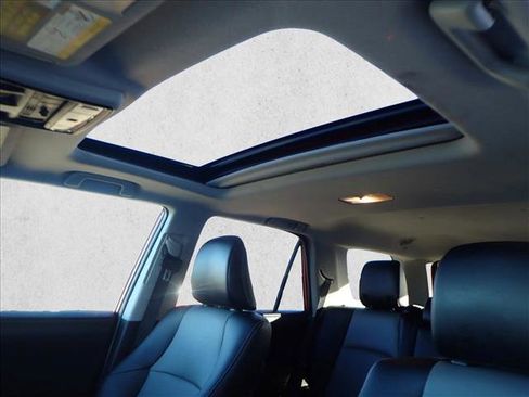 Used 2017 Toyota 4Runner SR5 Premium image 13