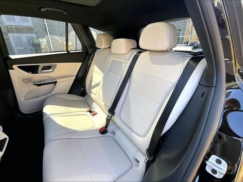 Certified 2024 Mercedes-Benz GLC 300 4MATIC image 28