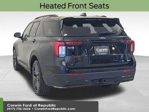 Used 2025 Ford Explorer ST-Line w/ ST-Line Street Pack image 8
