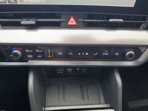 Certified 2025 Kia Sportage SX image 35