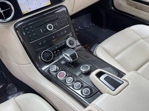 Used 2012 Mercedes-Benz SLS AMG Roadster image 30