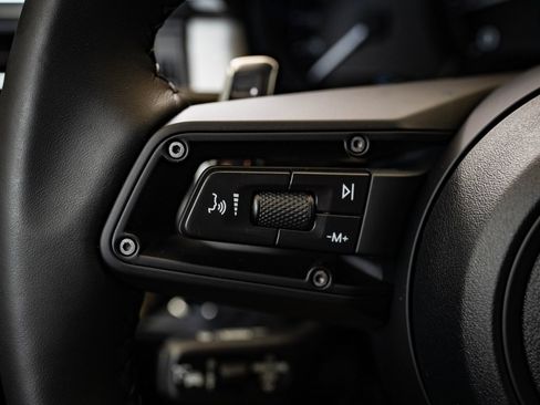 New 2026 Porsche Macan Turbo image 27