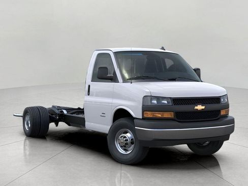 New 2025 Chevrolet Express 3500 w/ Power Convenience Package RWD image 8