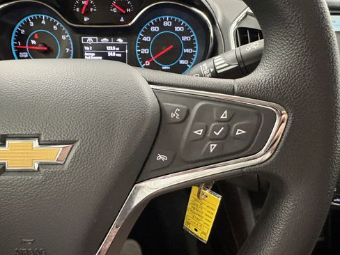 Used 2018 Chevrolet Cruze LT image 30