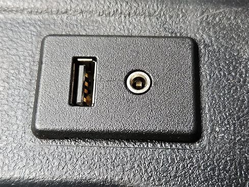 Used 2015 Nissan Versa Note SV image 16