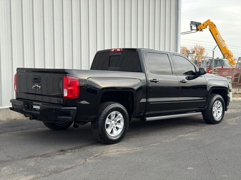Used 2018 Chevrolet Silverado 1500 LTZ Z71 w/ Midnight Edition image 4