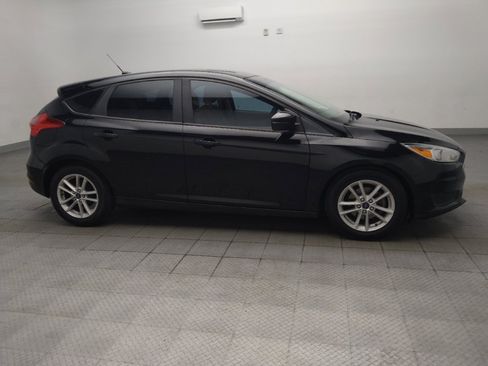 Used 2018 Ford Focus SE FWD image 11