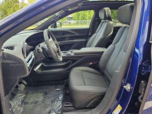New 2026 Cadillac Lyriq Sport AWD/4WD image 20
