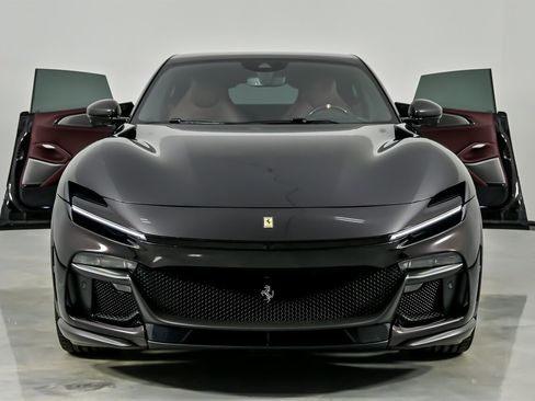 Used 2024 Ferrari Purosangue image 6