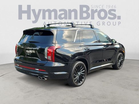 Used 2024 Hyundai Palisade Calligraphy AWD/4WD image 3