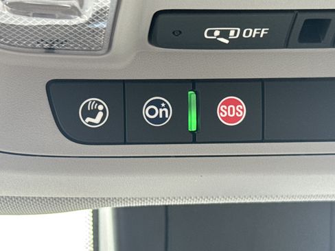 Used 2024 GMC Terrain SLE FWD image 24