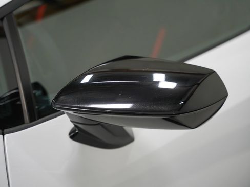 Used 2018 Lamborghini Huracan Performante AWD/4WD image 14