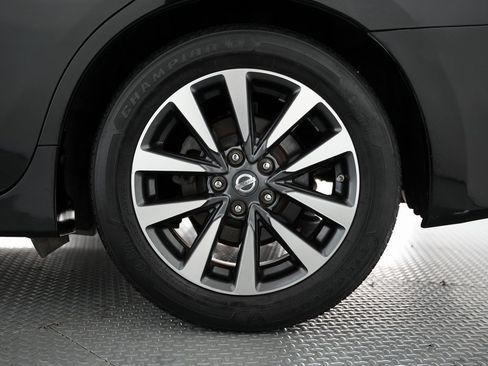 Used 2017 Nissan Altima 2.5 SV image 58