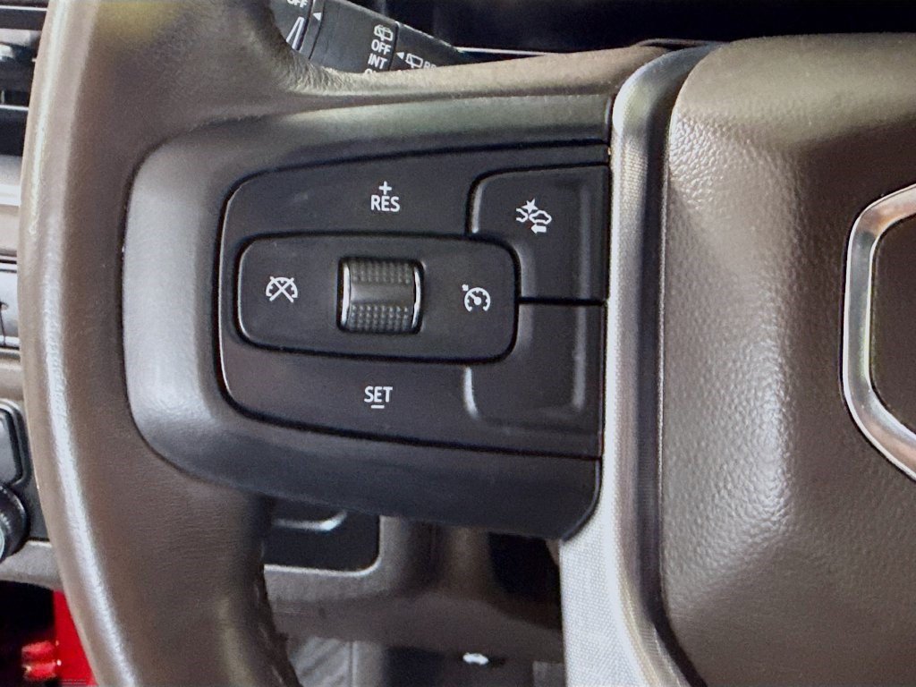 Used 2023 GMC Yukon SLE RWD image 13