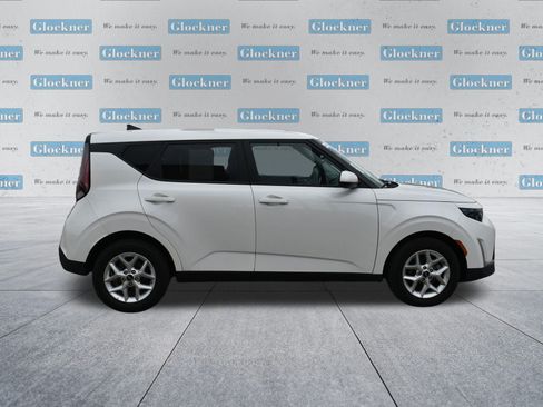 Used 2025 Kia Soul LX w/ LX Technology Package FWD image 4