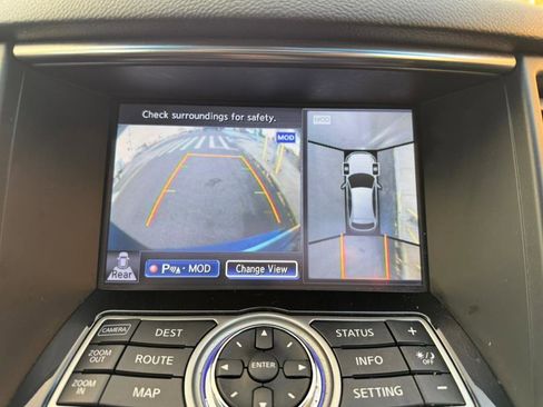 Used 2015 INFINITI QX70 AWD w/ Premium Package image 17