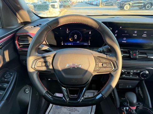 Used 2024 Chevrolet TrailBlazer RS w/ Convenience Package image 14