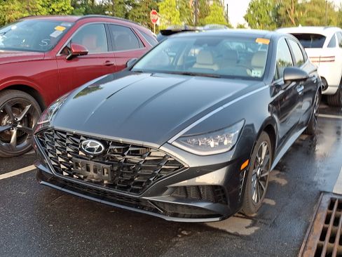 Used 2023 Hyundai Sonata Limited FWD image 5