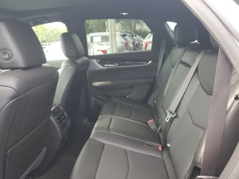 Certified 2024 Cadillac XT5 Premium Luxury w/ Technology Package AWD/4WD image 14