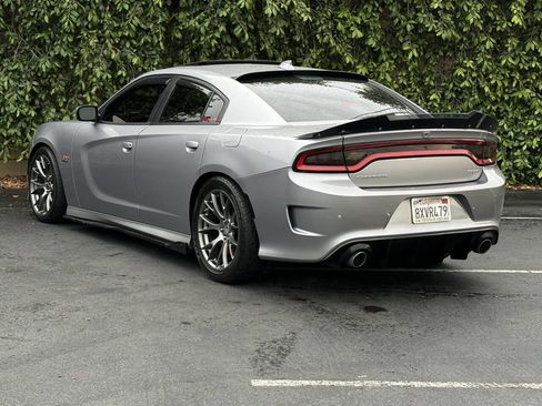 Used 2016 Dodge Charger SRT w/ Harman/Kardon Audio Group image 5