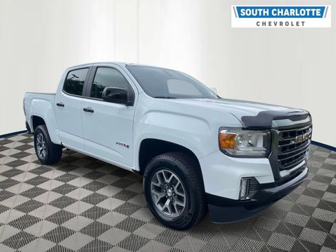 Used 2022 GMC Canyon AT4 w/ Trailering Package AWD/4WD image 3