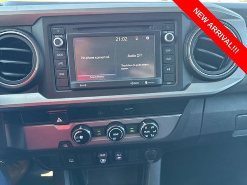 Used 2018 Toyota Tacoma SR5 image 9