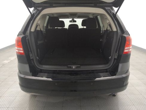 Used 2020 Dodge Journey SE w/ SE Popular Equipment Group FWD image 29